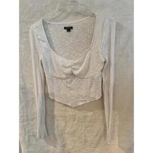 Wild Fable Shirt Women's White Long Sleeve V-Neck Cropped T-Shirt Size Medium